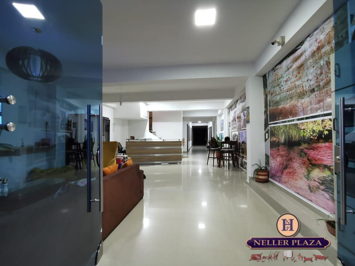 Hotel Neller Plaza - Entrada